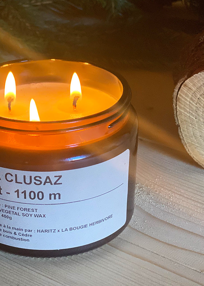 Bougie La Clusaz - Feu de bois & Cèdre