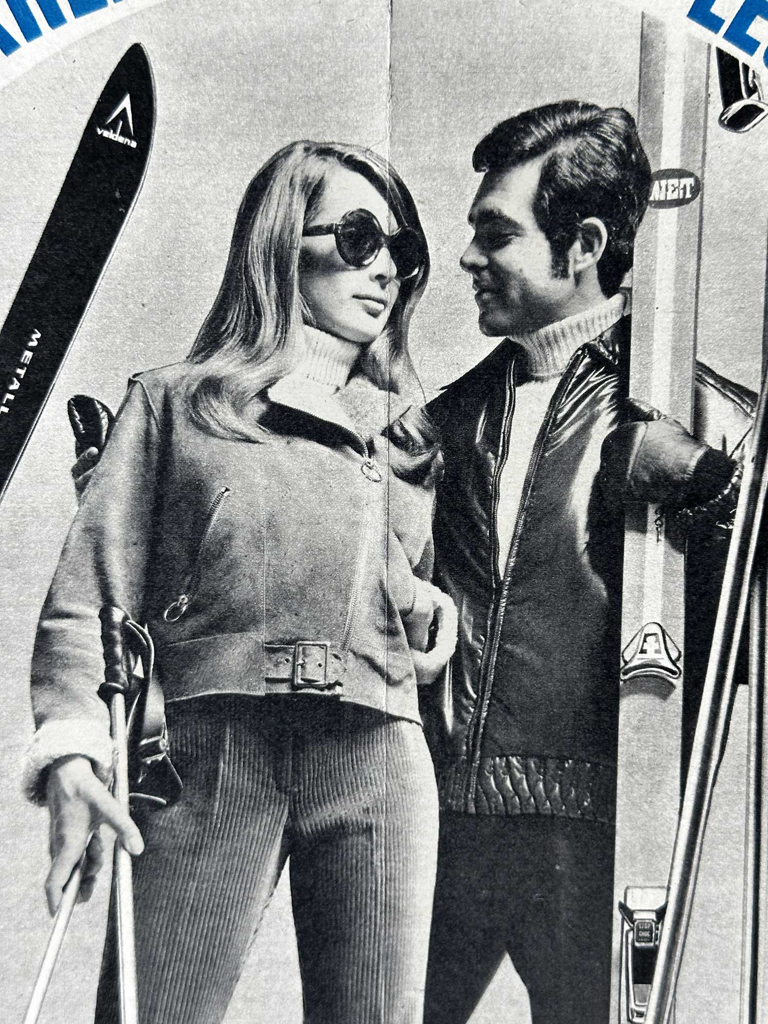 Détail affiche ski vintage Nouvelles Galeries 1967, magazine Ski Français — pièce unique collection Archives Haritz